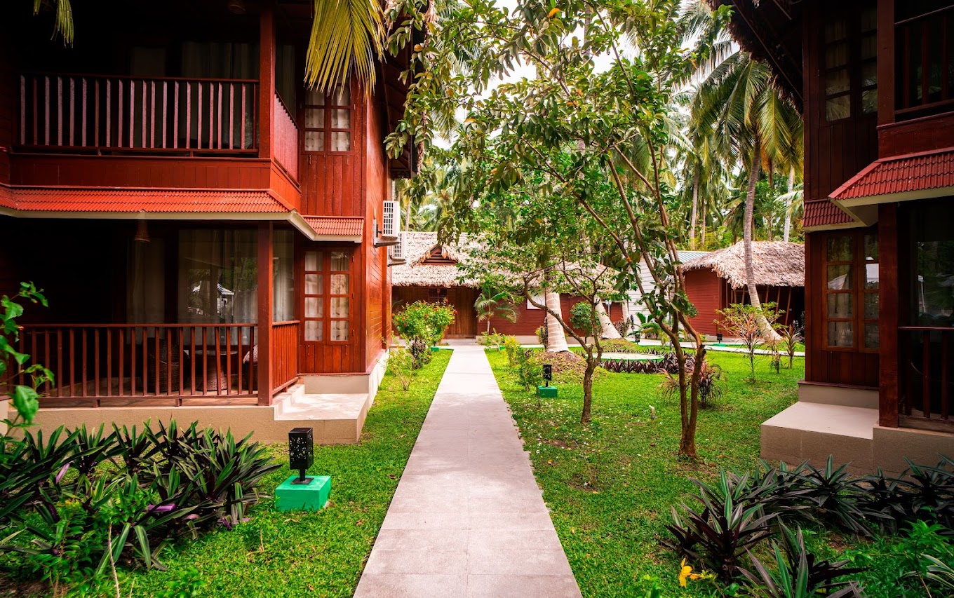 Coral Reef Resort & Spa